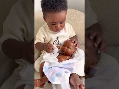 La Newborn Baby Doll African &quot;First Day&quot; Real Girl